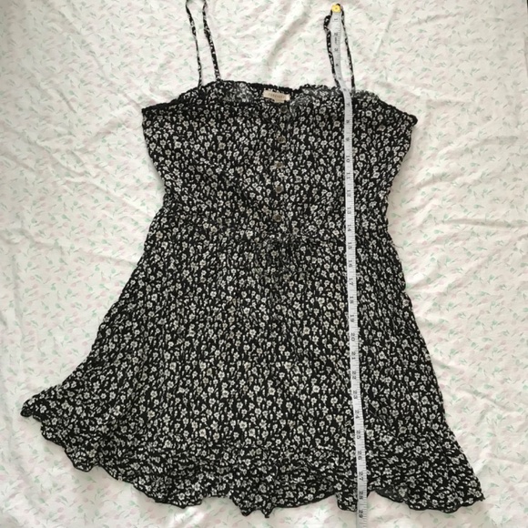FOREVER 21 Floral Mini Dress M Fit Black Off White Waist Tie Buttons - Picture 11 of 16